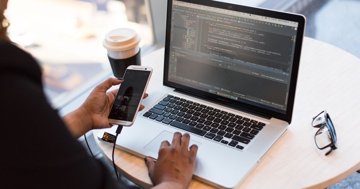 Building a LinkedIn Boolean search string and search URL
