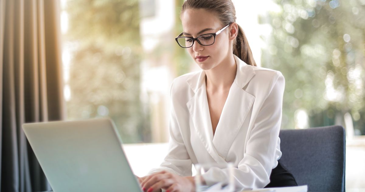LinkedIn Lead Generation for SDRs & BDRs (2026)